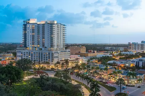 1818 Hollywood Blvd #612, Hollywood, FL 33020