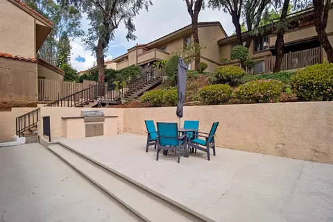 800 Saint Charles Dr #668-08, Thousand Oaks, CA 91360