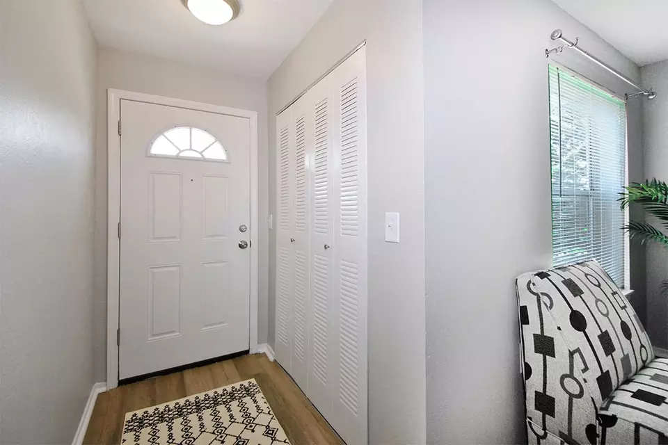  2000 Elmhurst Cir #04103, Oxford, MI 48359 photo 6