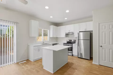 11655 SW Allen Blvd #18641, Beaverton, OR 97005