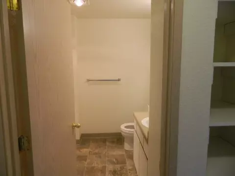1324 SW Pleasant View Dr #E319, Gresham, OR 97080 photo 14