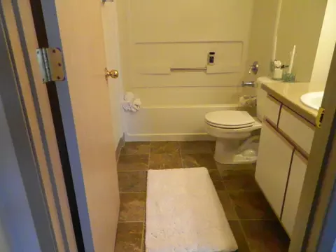 1324 SW Pleasant View Dr #E319, Gresham, OR 97080 photo 17