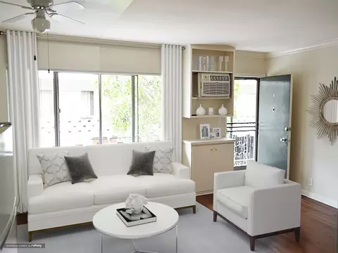 267 S Oak Knoll Ave #287-14, Pasadena, CA 91101