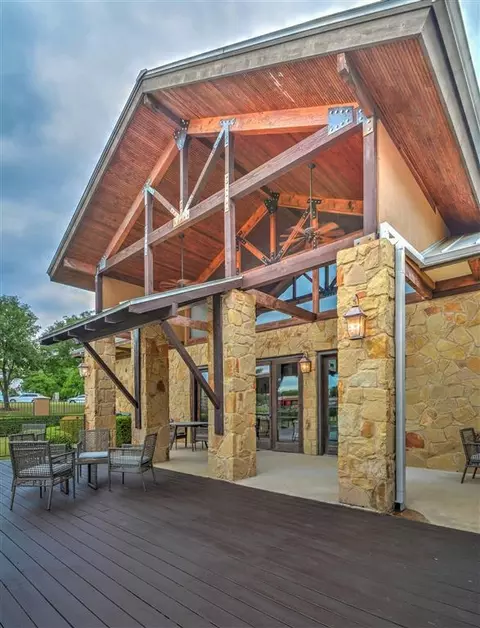 101 N Roaring Springs Rd #01302, Westworth Village, TX 76114