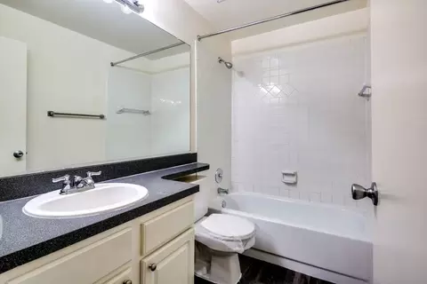 208 Frost Hill Dr #101, Owings Mills, MD 21117