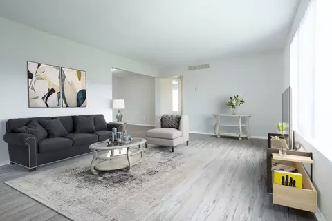 4560 15 Mile Rd #9212, Sterling Heights, MI 48310