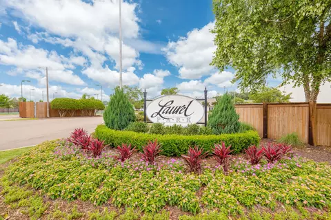 4701 Lakeland Dr #32B, Flowood, MS 39232