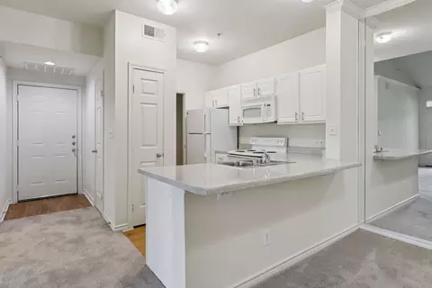 6901 State Highway 161 #210, Irving, TX 75039