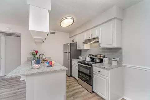 2719 Colonial Blvd #21-202, Fort Myers, FL 33907