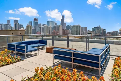 910 W Huron #914, Chicago, IL 60642