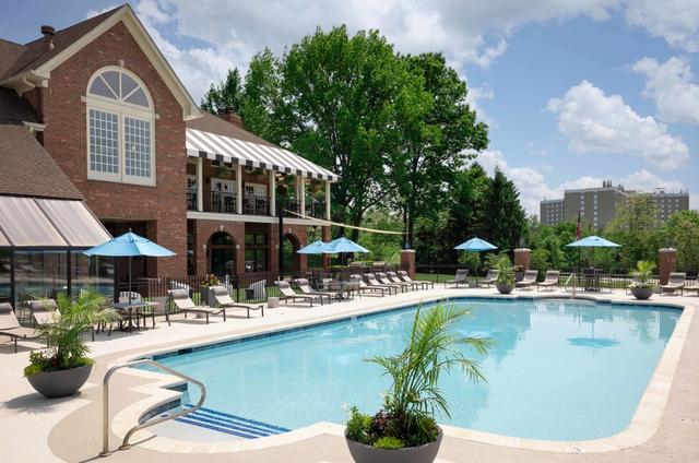 6800 Steeprun Rd #LB3013, Louisville, KY 40241