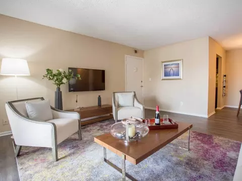 210 Welcome Way #207, Fern Park, FL 32730