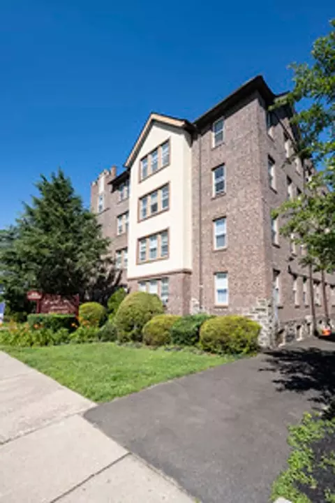 243 W Tulpehocken St #103-B308, Philadelphia, PA 19144