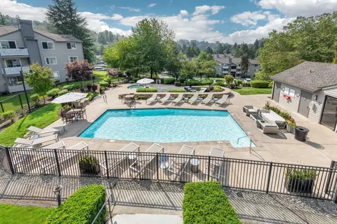 11110 Forbes Creek Dr #F207, Kirkland, WA 98033