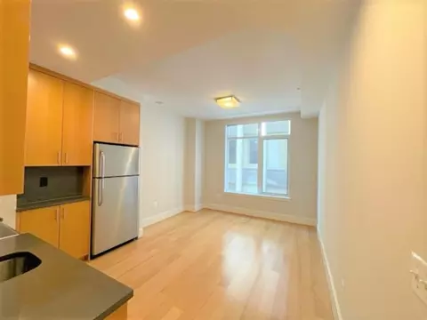 1355 17th St NW #624, Washington, DC 20036