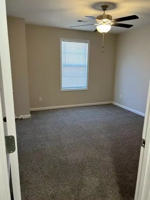 162 Jack Miller Blvd #BUILDING 6-607, Clarksville, TN 37042