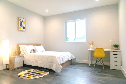 1452 W 36th Pl, Los Angeles, CA 90018
