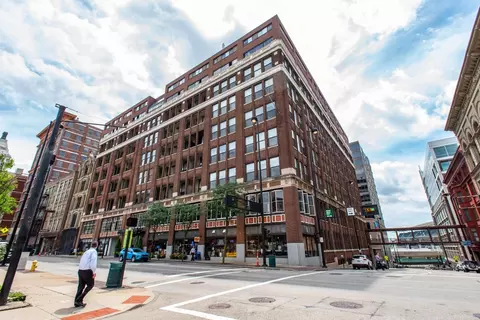 231 W 4th St #A812, Cincinnati, OH 45202