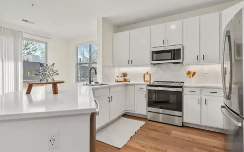 401 Oberlin Rd #314, Raleigh, NC 27605