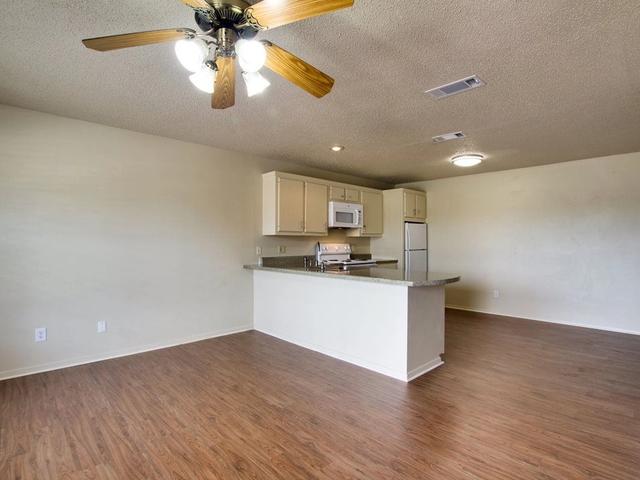 200 Parkview Ests #050, Liberty City, TX 75662