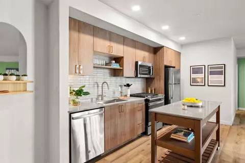 15350 Bel Red Rd #522, Redmond, WA 98052