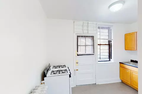 5202-5210 S Cornell Ave #5202-1D, Chicago, IL 60615