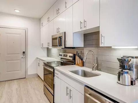1630 E 6th St #511, Austin, TX 78702 photo 6