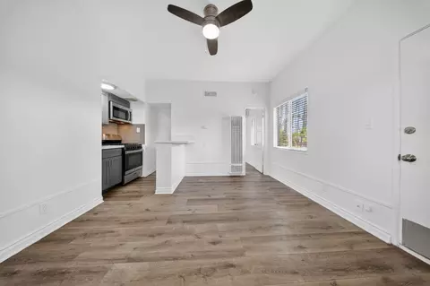 1600 W 5th St #009A14, Oxnard, CA 93030