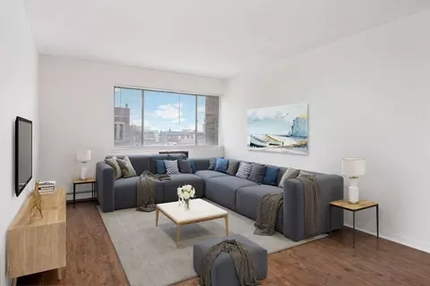 544 W Melrose #563, Chicago, IL 60657