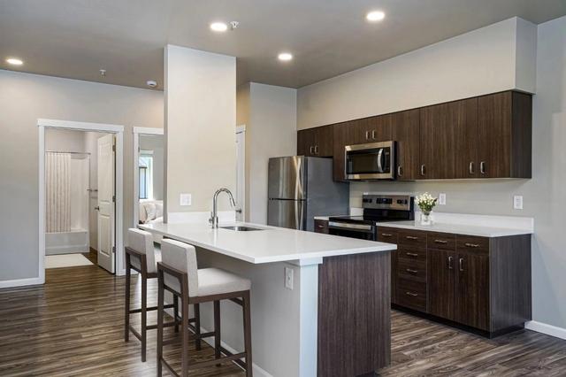 4040 Hayesville Dr NE #4048-105, Salem, OR 97305