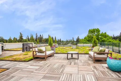 8606 35th Ave NE #205, Seattle, WA 98115