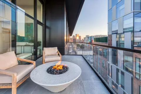 35 E Hubbard Ave #502, Columbus, OH 43215