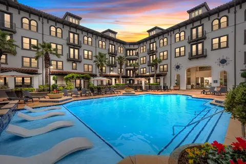 2121 Allen Pkwy #1097, Houston, TX 77019