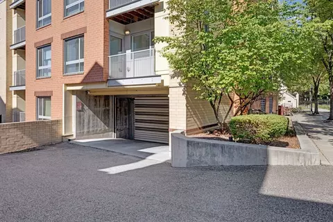 2229 Shirlington Rd #205, Arlington, VA 22206