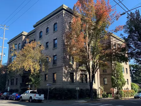 2181 NW Glisan St #407, Portland, OR 97210