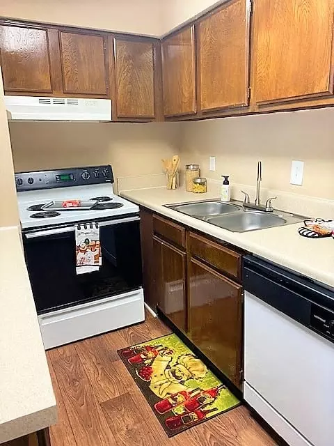 300 Bakertown Rd #09G, Antioch, TN 37013