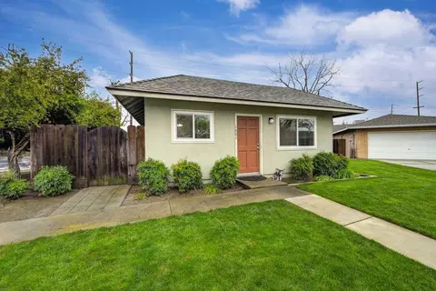 2012 Burlton Ct #1606W, Modesto, CA 95355