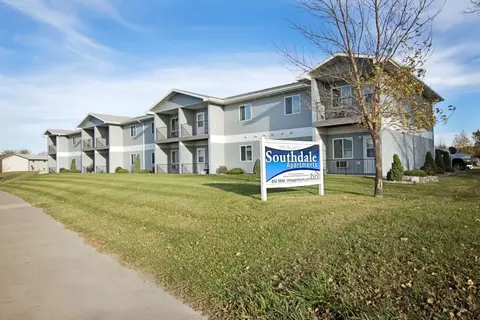 1526 16th Ave SW #206, Minot, ND 58701