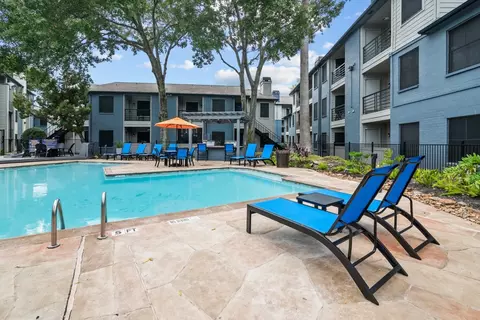 8410 W Bartell Dr #102, Houston, TX 77054