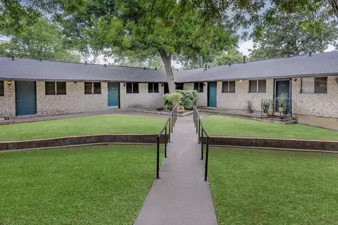 609 E 45th St #105, Austin, TX 78751