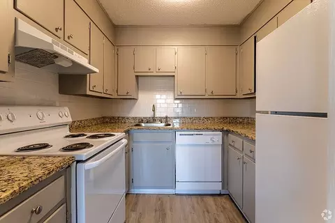 1104 Goodyear Ave #309, Gadsden, AL 35903