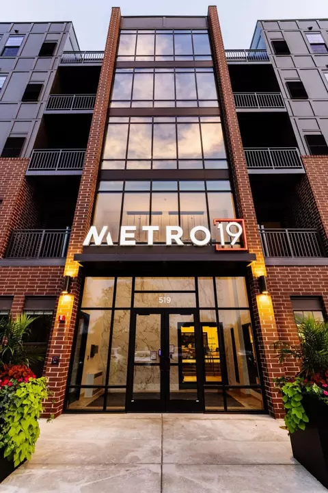 519 Lawrence Ave #165, Roselle, IL 60172