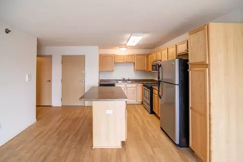 100 Collins Ave #303, Mandan, ND 58554