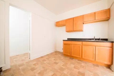 7956 S Aberdeen St #1110-3, Chicago, IL 60620