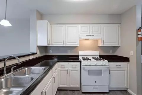 2500 E James Ave #1-C04, Baytown, TX 77520