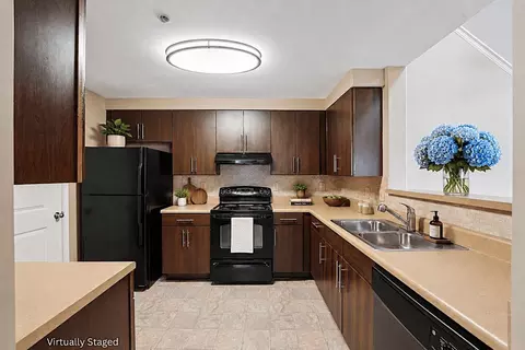 2050 Newnan Crossing Blvd #5010, Newnan, GA 30265