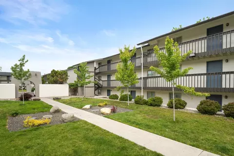 121 E Wedgewood Ave #S-061, Spokane, WA 99208