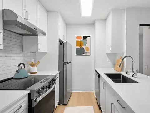 3883 Ingraham St #00T-T205, San Diego, CA 92109