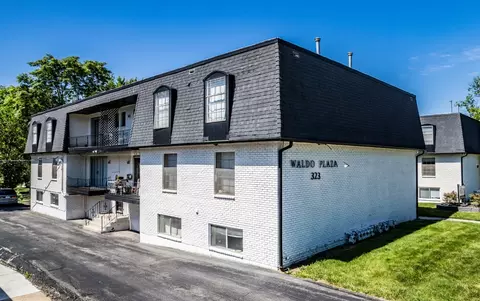 207 W 77th St #327-1B, Kansas City, MO 64114