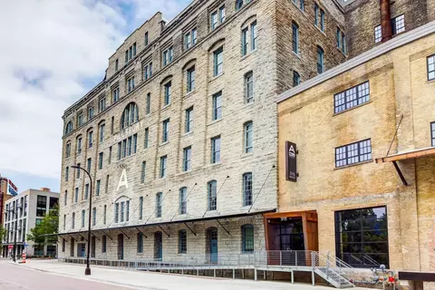 315 Main St SE #109W, Minneapolis, MN 55414